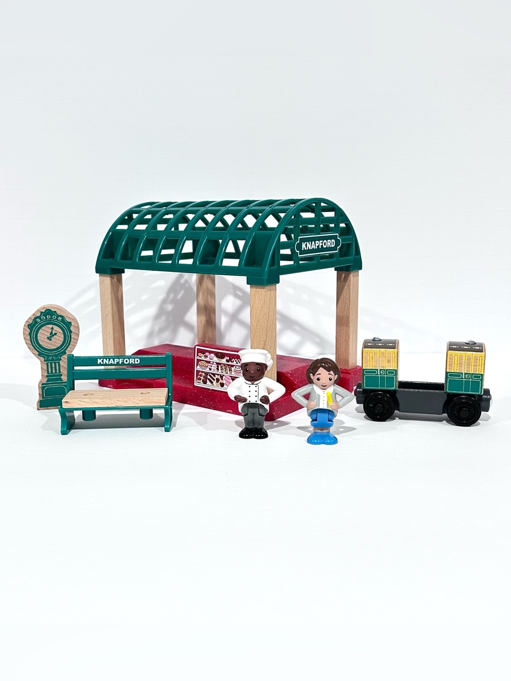Thomas & Friends Knapford Station Wooden Railway Destination Set Complete